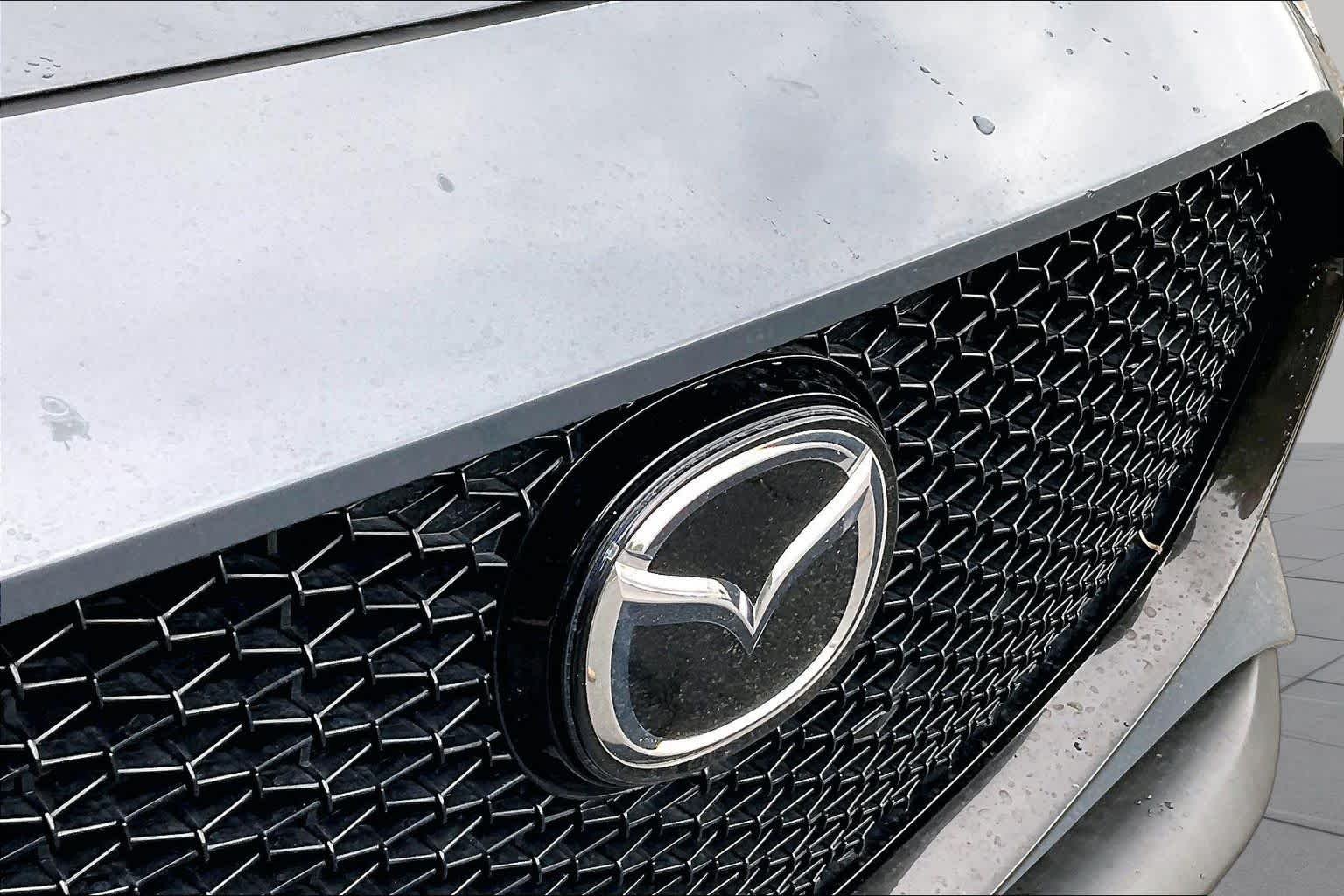 Used 2021 Polymetal Gray Metallic Mazda Premium image 29