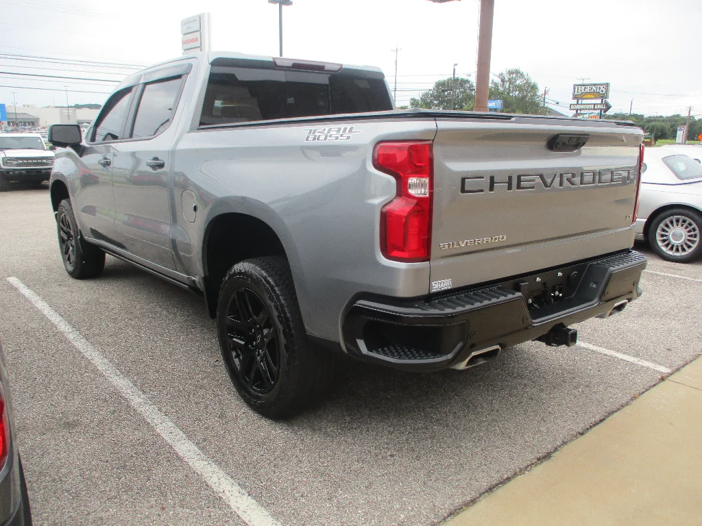Used 2024 STERLING GRAY METALLIC Chevrolet LT Trail Boss image 18