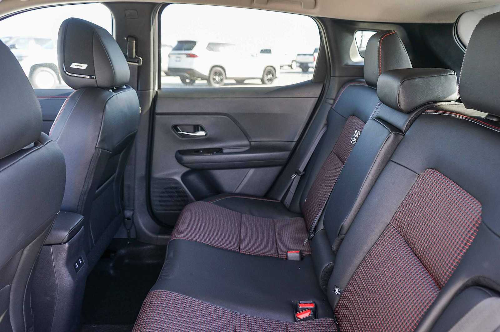 New 2027 Canyon Bronze Metallic Nissan SR image 30