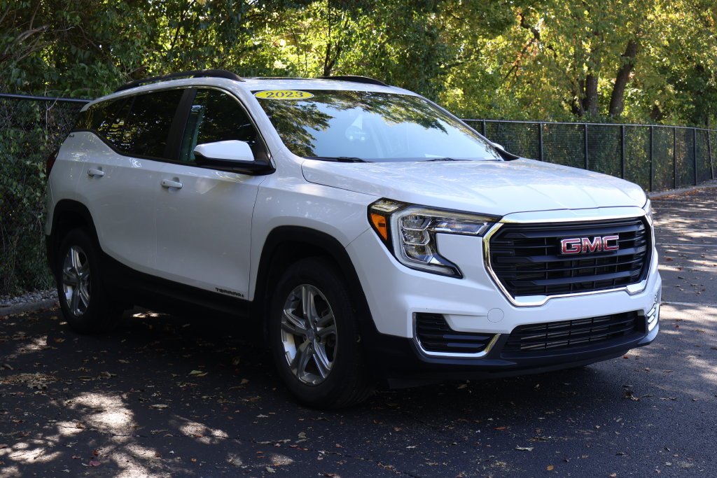 2023 GMC Terrain SLE - Photo 12
