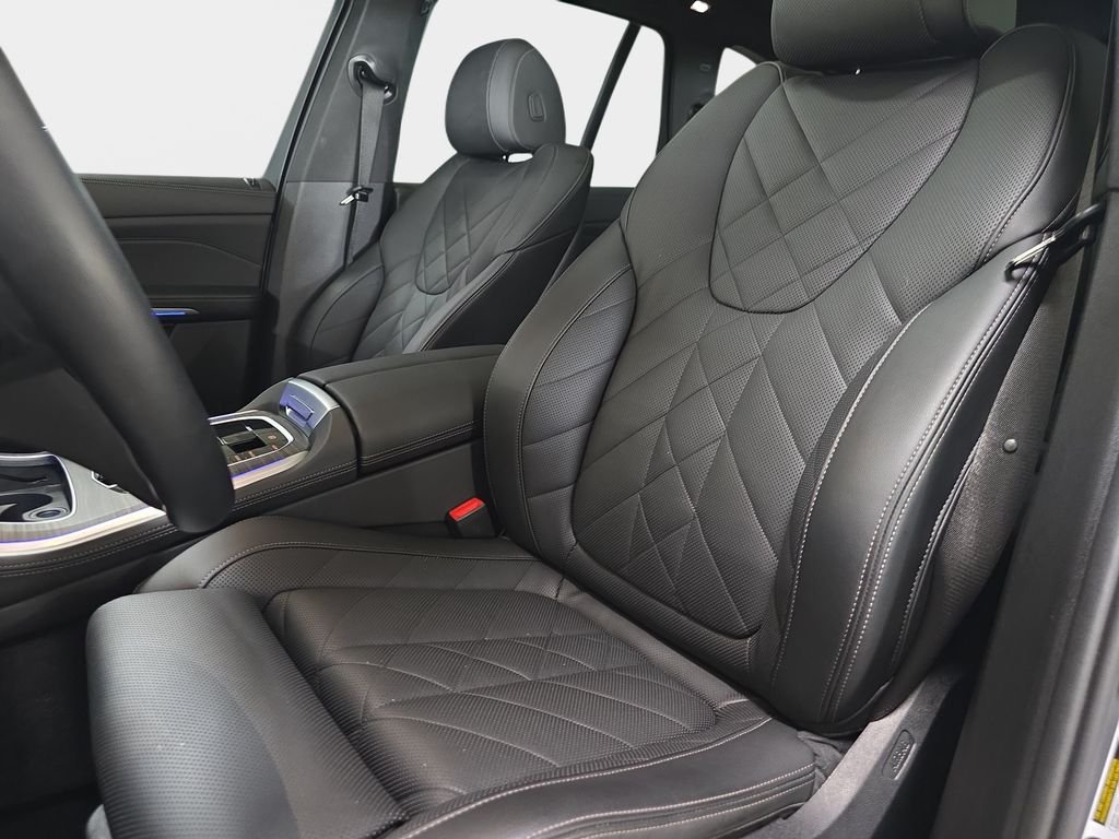 Used 2024 Skyscraper Gray Metallic BMW sDrive40i image 17