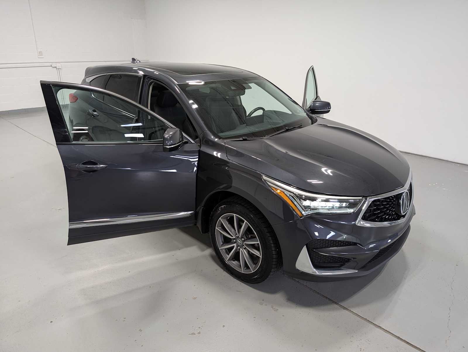 Used 2019 Gunmetal Metallic Acura w/Technology Pkg image 17