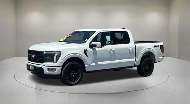 New 2026 Star White Metallic Tri-Coat Ford Platinum® image 23