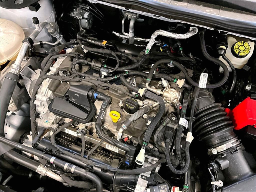 Used 2022 White Ford SEL image 36
