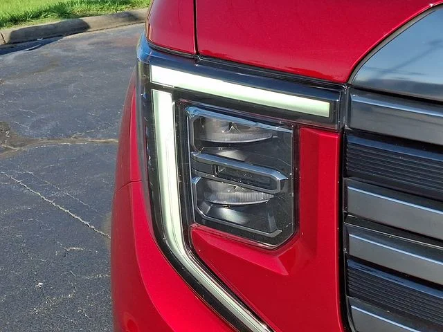 Used 2022 Red GMC AT4 image 9