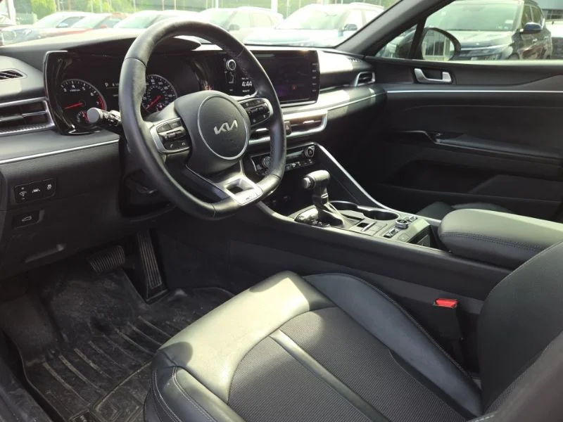 Used 2024 Gray Kia GT-Line image 10