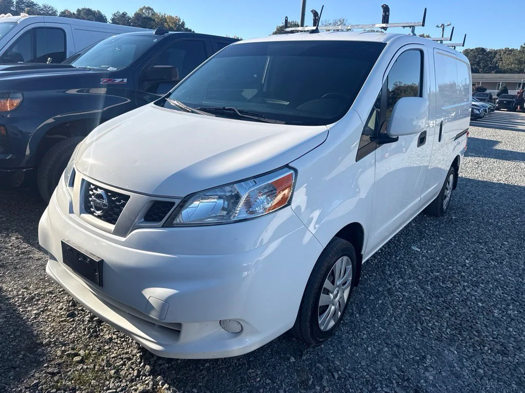 Used 2021 White Nissan SV image 1