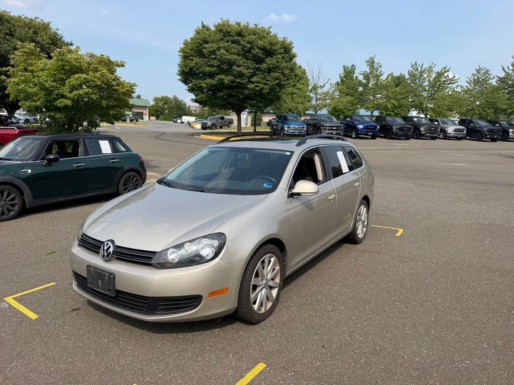 Used 2013 Silver Volkswagen 2.0L TDI image 3