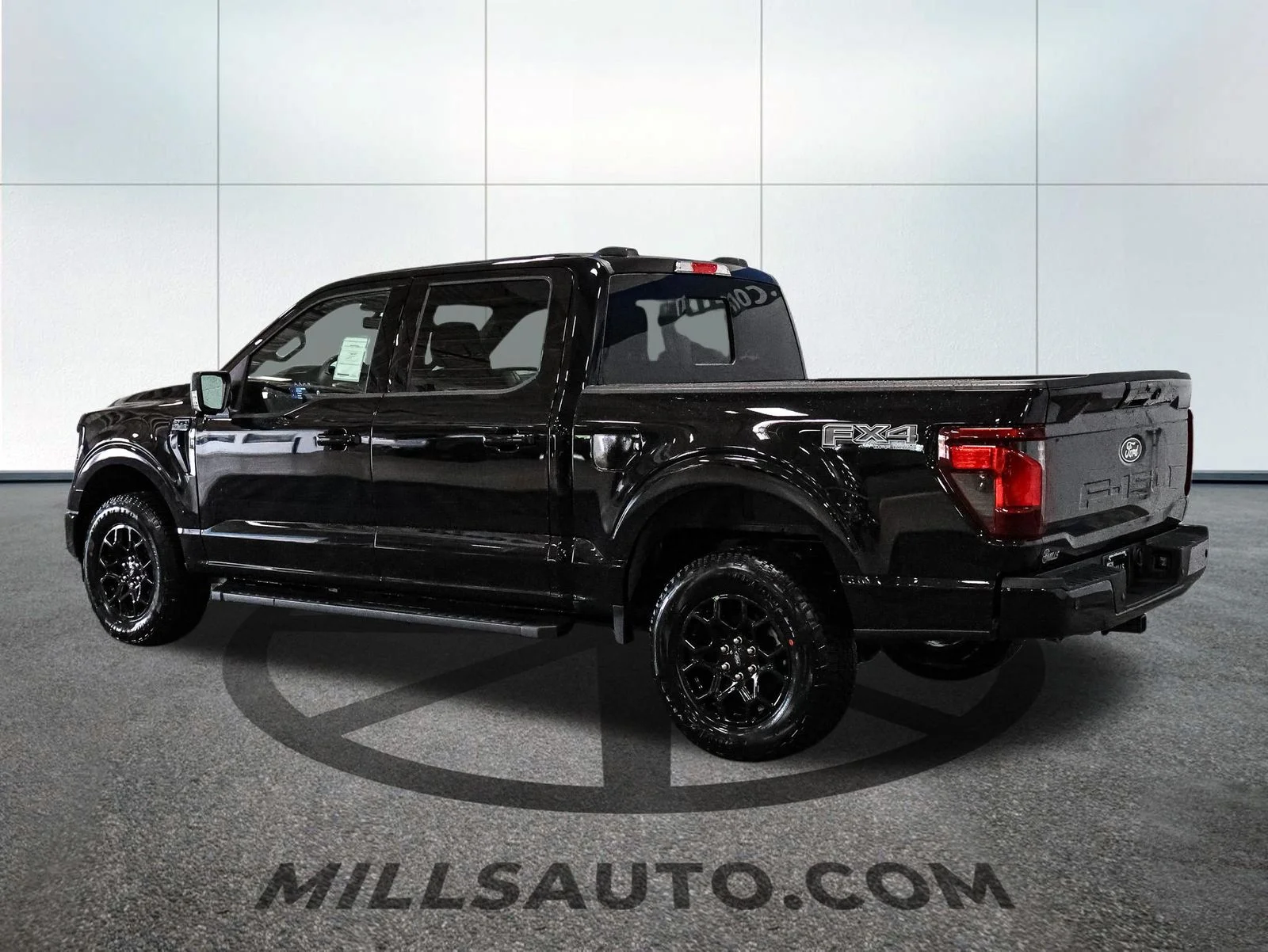 New 2026 Agate Black Metallic Ford XLT image 4