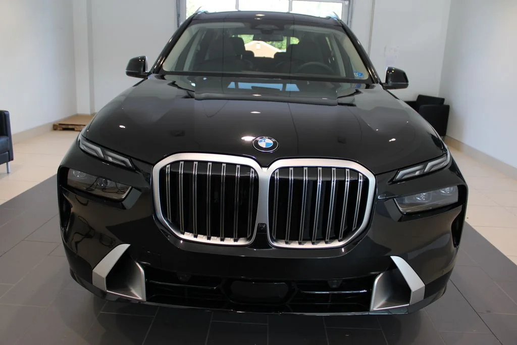 New 2027 Black Sapphire Metallic BMW xDrive40i image 12
