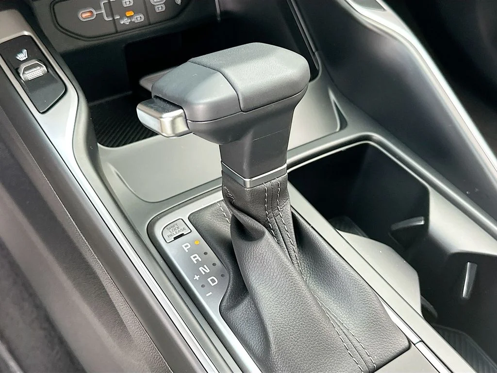 New 2026 Wolf Gray Kia EX image 17