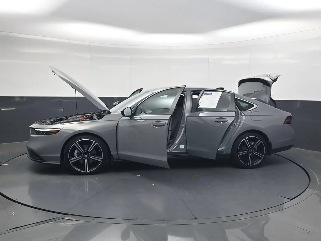 Certified Used 2025 Urban Gray Pearl Honda Sport image 102