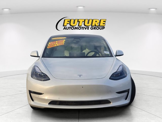 Used 2021 White Tesla Long Range image 2