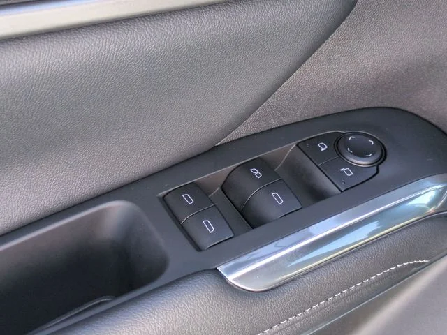 Used 2025 Gray Chevrolet LT image 13