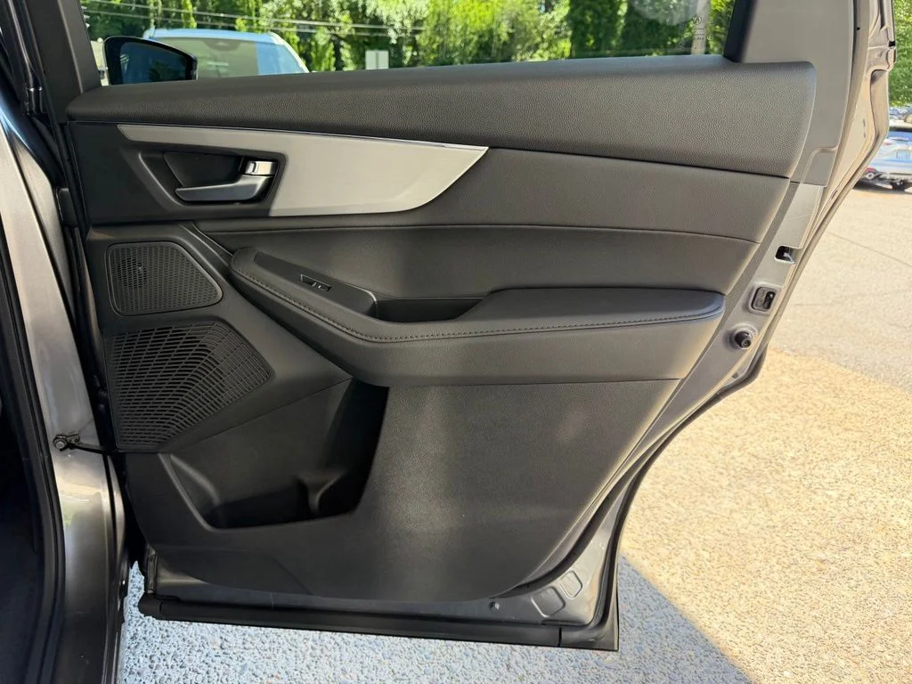New 2026 Liquid Carbon Metallic Acura Base image 29