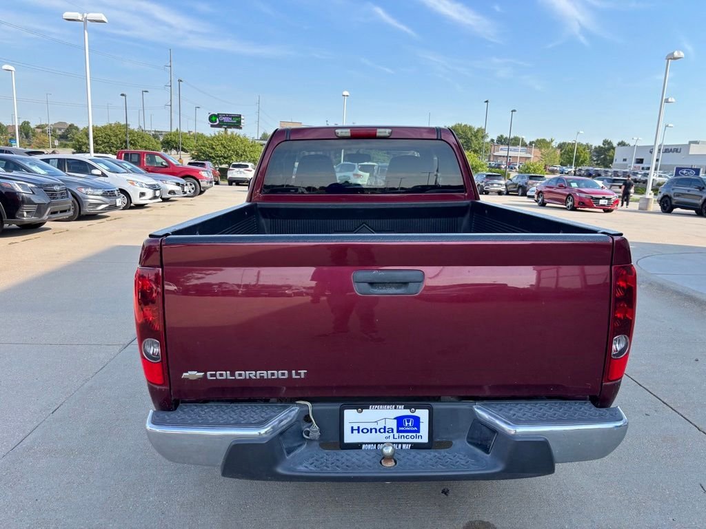 Used 2008 Deep Ruby Metallic Chevrolet LT RWD image 6