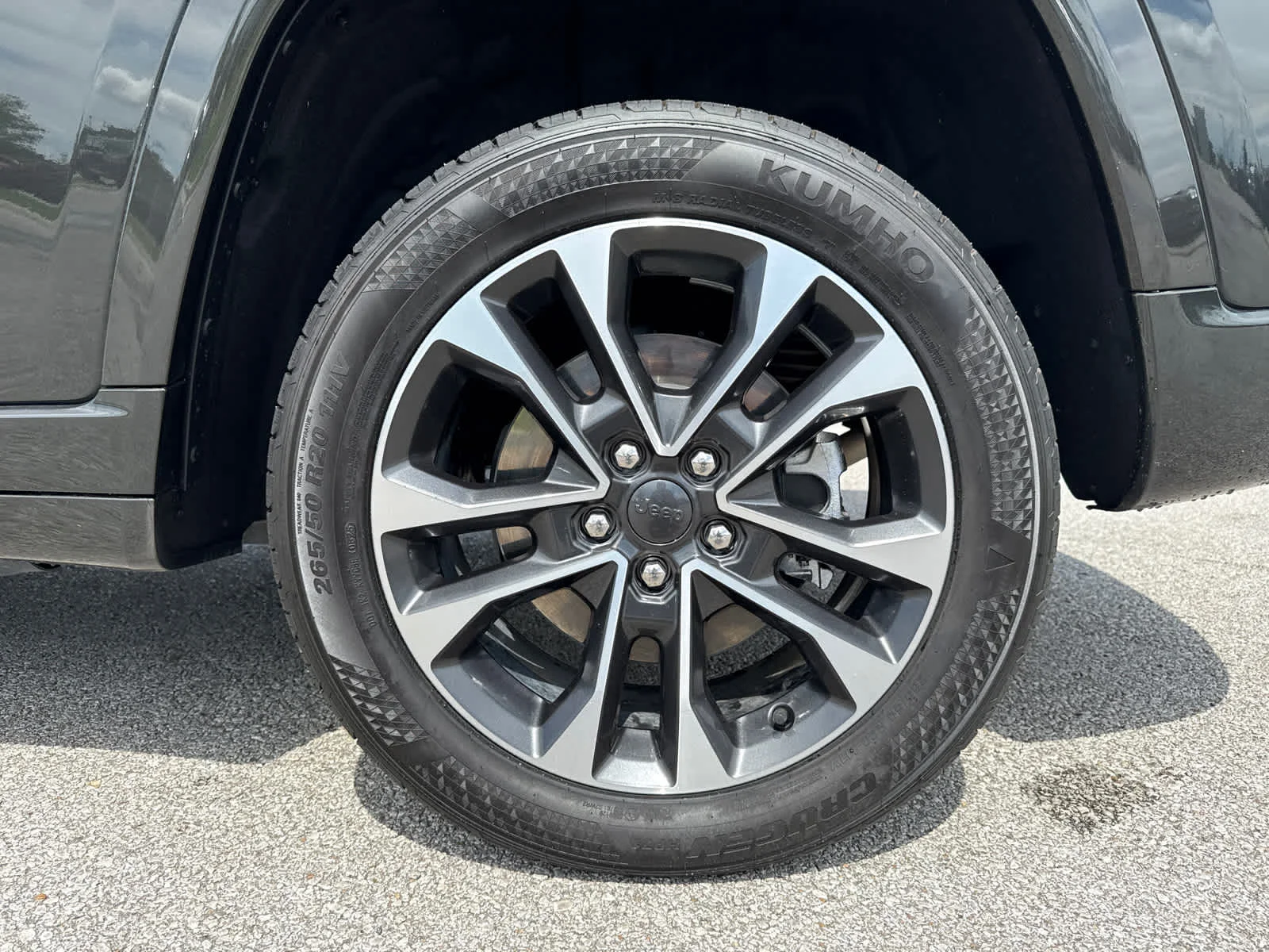 Used 2023 Rocky Mountain Pearlcoat Jeep Overland image 32