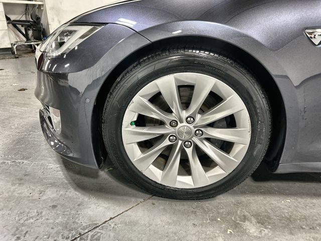Used 2016 Gray Tesla 90D image 10
