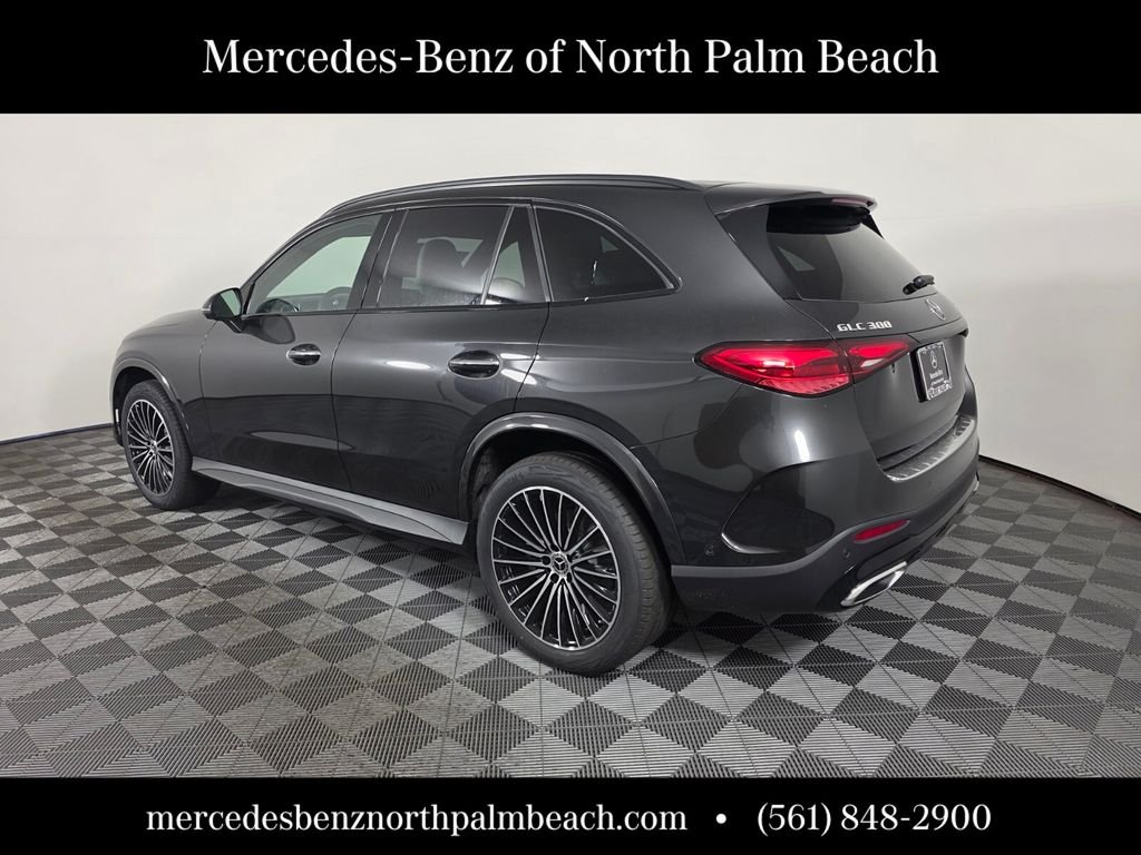 New 2026 Graphite Grey Metallic Mercedes-Benz GLC 300 image 4