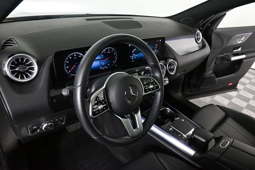 Used 2022 Cosmos Black Metallic Mercedes-Benz GLA 250 image 8