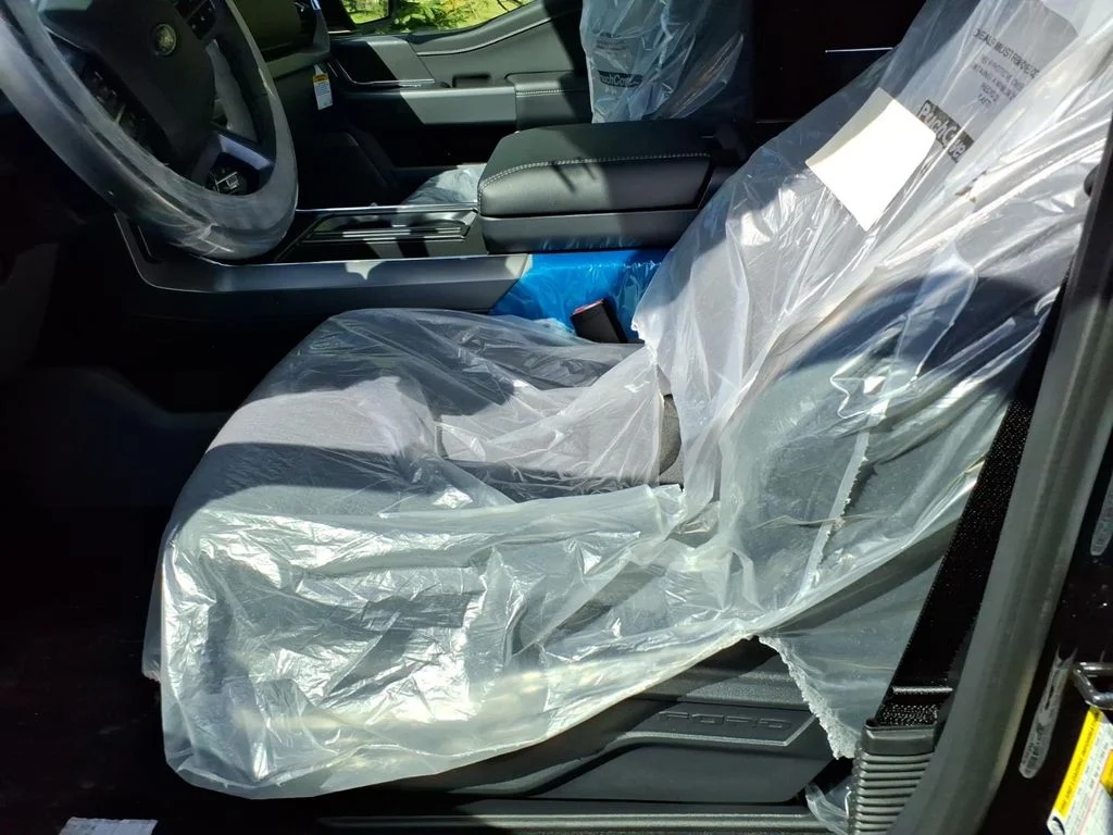 New 2026 Agate Black Metallic Ford XLT image 8