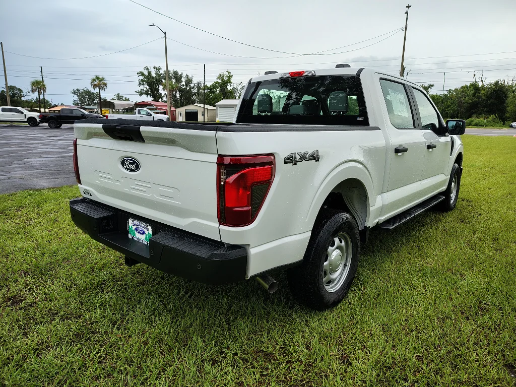 New 2026 Oxford White Ford XL image 6