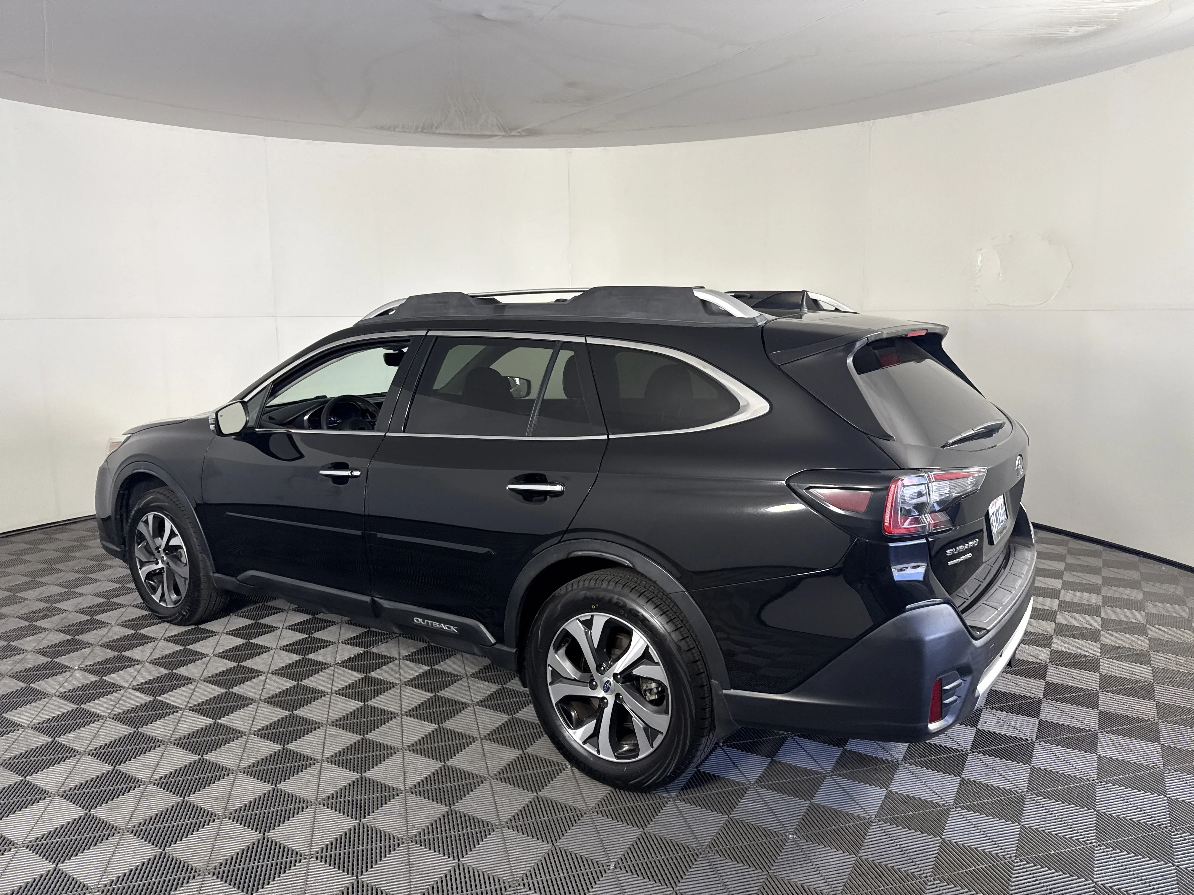 Used 2021 Crystal Black Silica Subaru Touring XT image 12