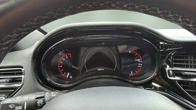 Used 2023 Black Dodge SXT image 15