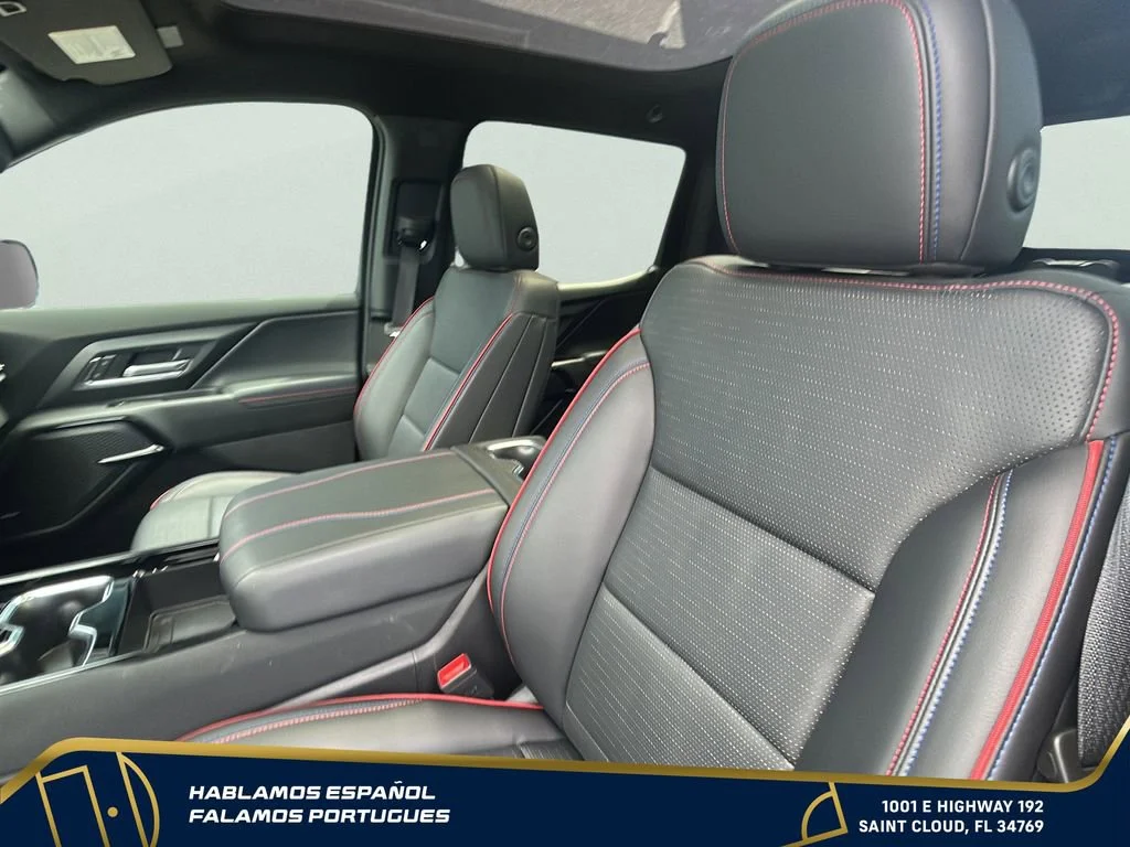 Used 2025 Black Chevrolet RST - Max Range image 15