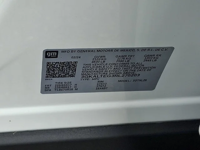 Used 2024 White GMC SLE image 26