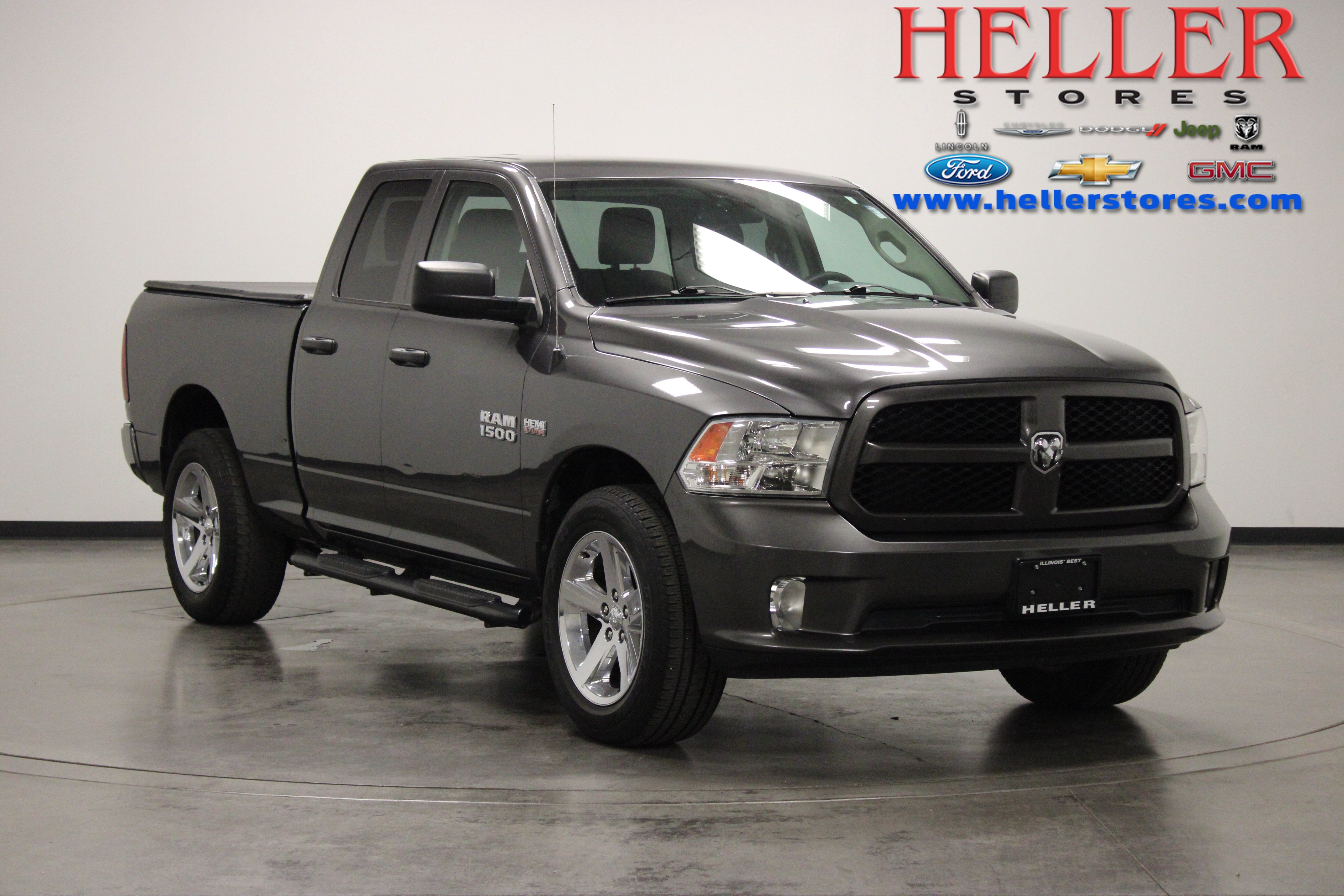 Used 2017 Granite Crystal Metallic Clearcoat Ram Express image 1