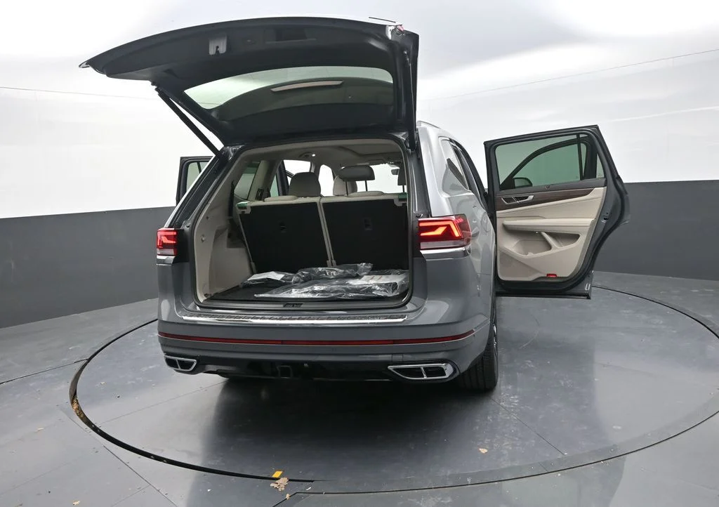 New 2026  Volkswagen 2.0T SEL Premium R-Line image 35