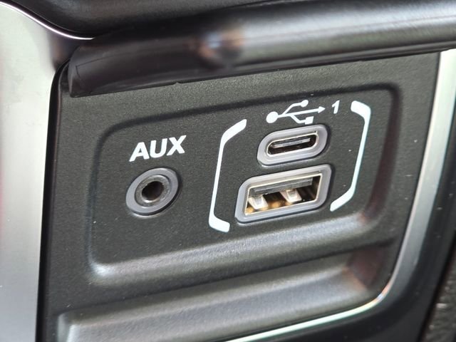 New 2026 Goldilocks Exterior Paint Jeep Sahara image 14