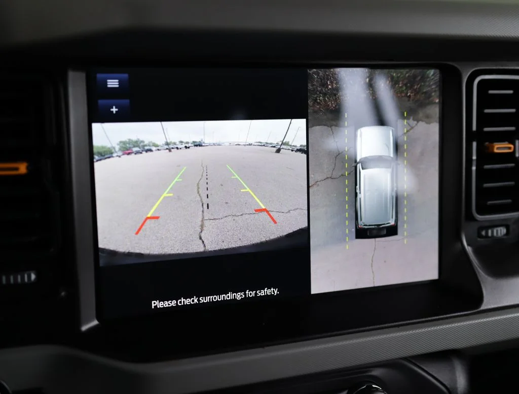Used 2023 Gray Ford Badlands image 15