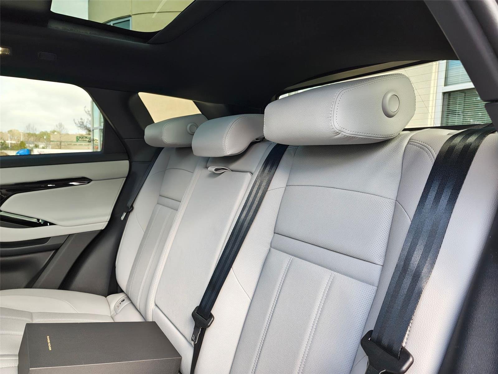 Used 2026 Fuji White Land Rover Core S image 26