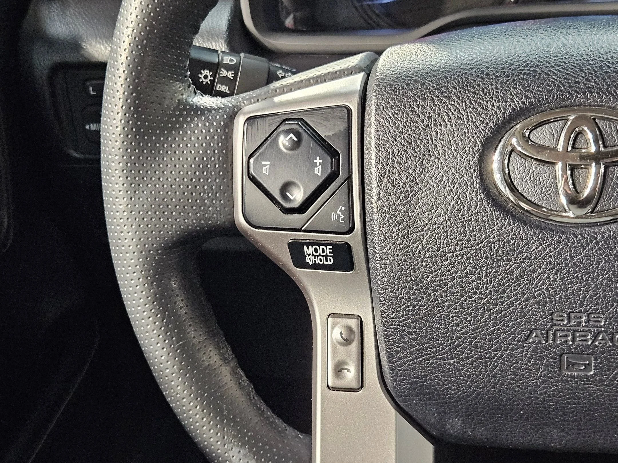 Used 2023 Magnetic Gray Metallic Toyota SR5 Premium image 28