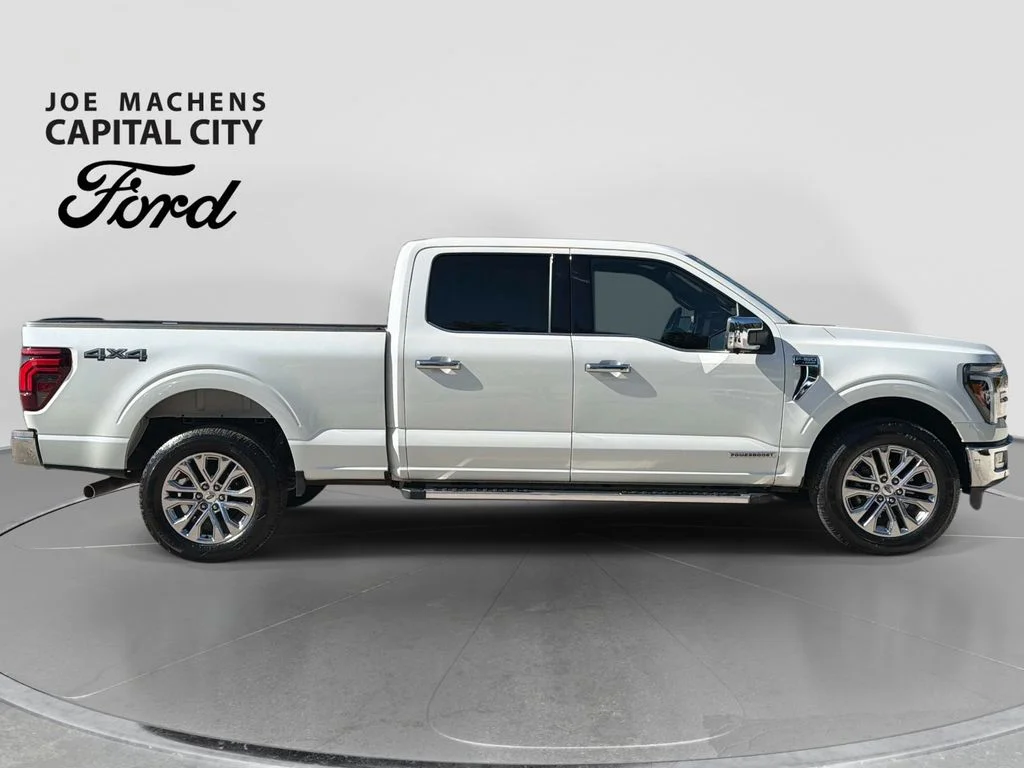 Used 2024 Star White Ford Lariat image 3