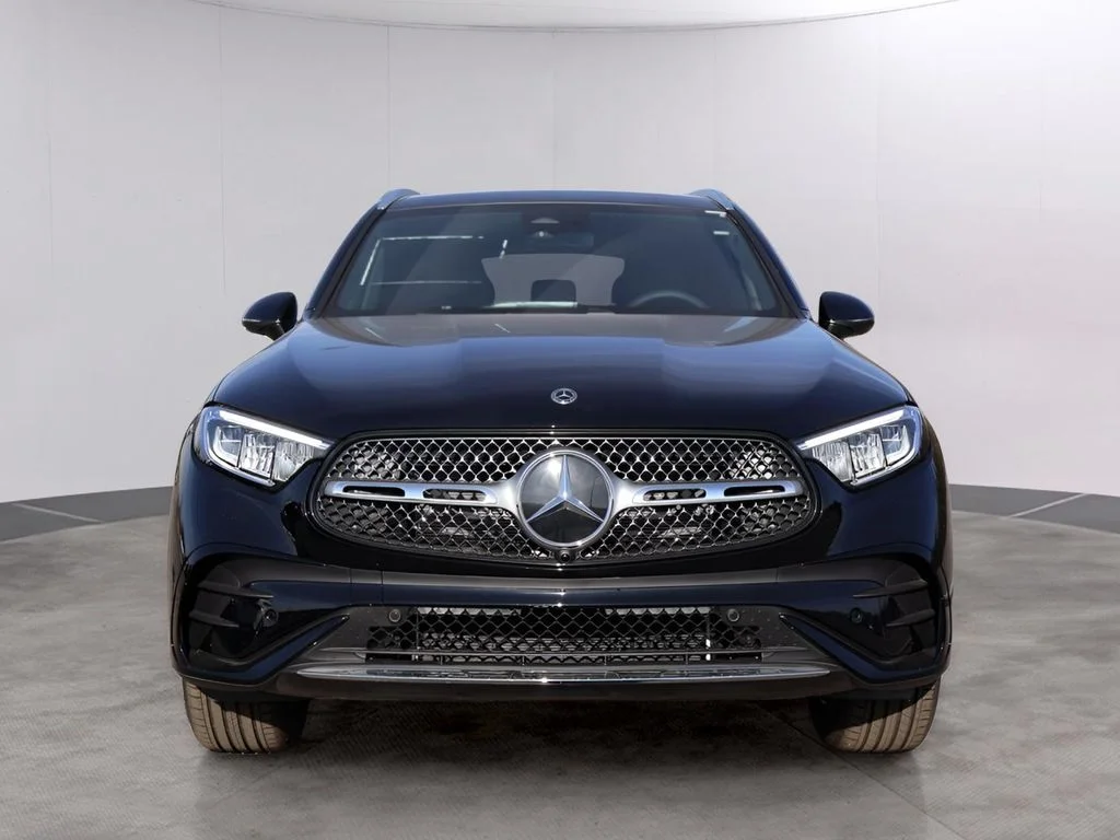 New 2026 Black Mercedes-Benz GLC 300 image 2