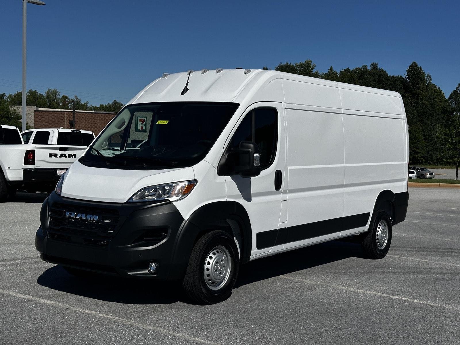 New 2026 Bright White Clear-Coat Exterior Paint RAM Tradesman image 4