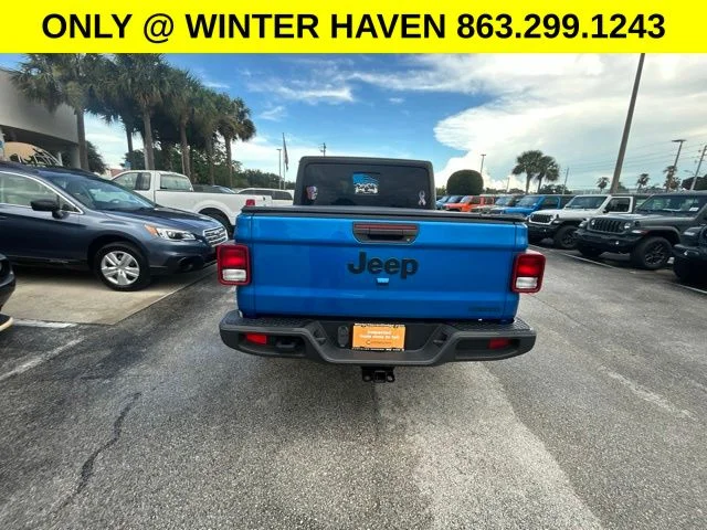Used 2021 Blue Jeep Sport image 4