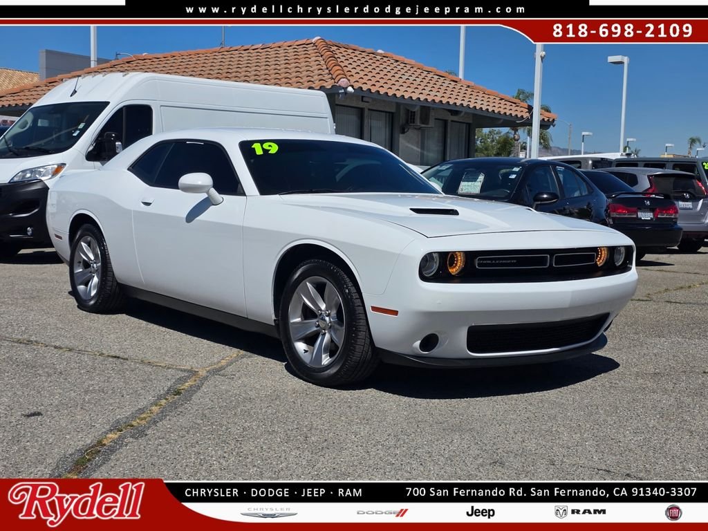 Certified Used 2019 White Dodge SXT image 1