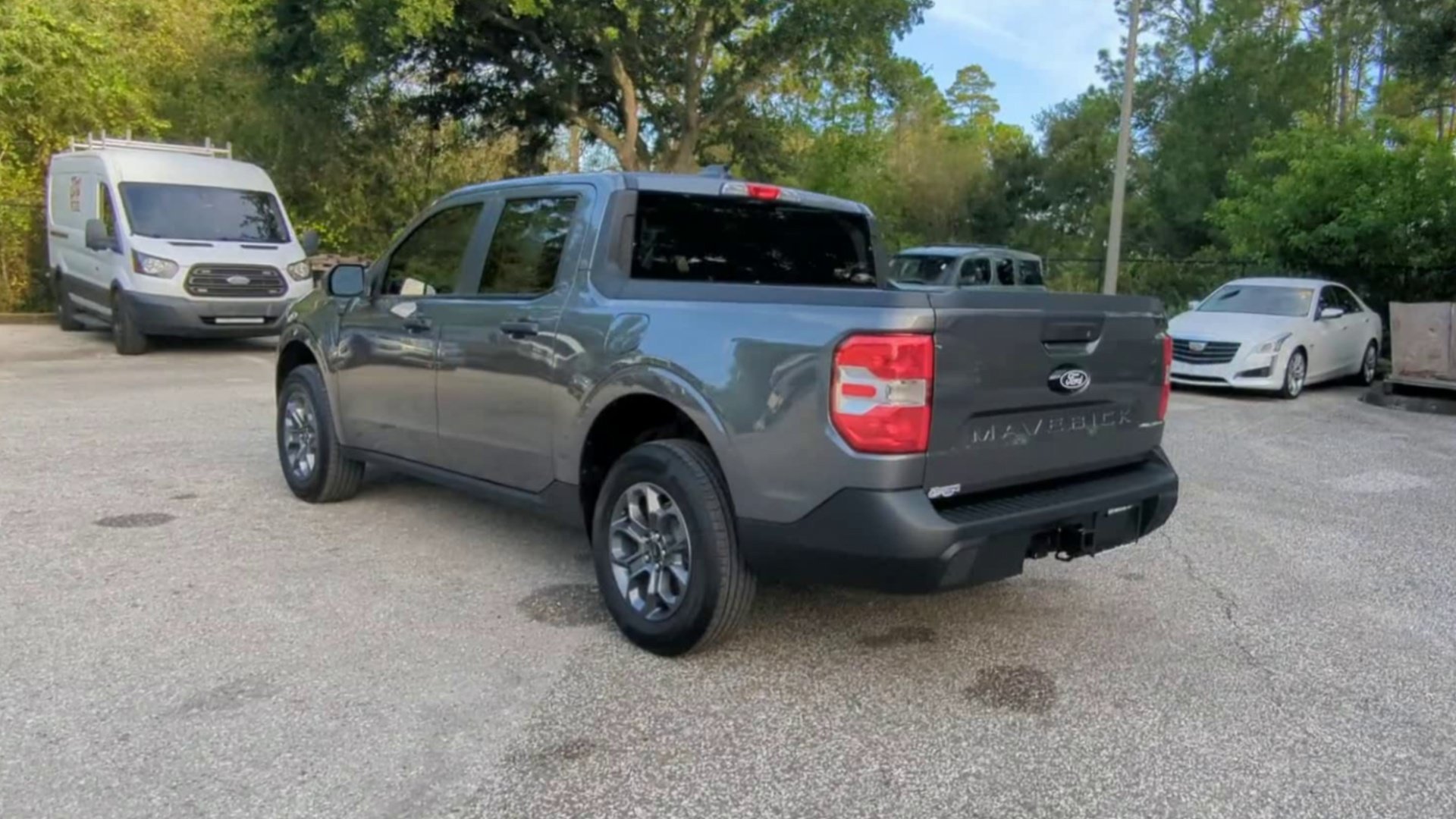 New 2026 Carbonized Gray Metallic Ford XLT image 18