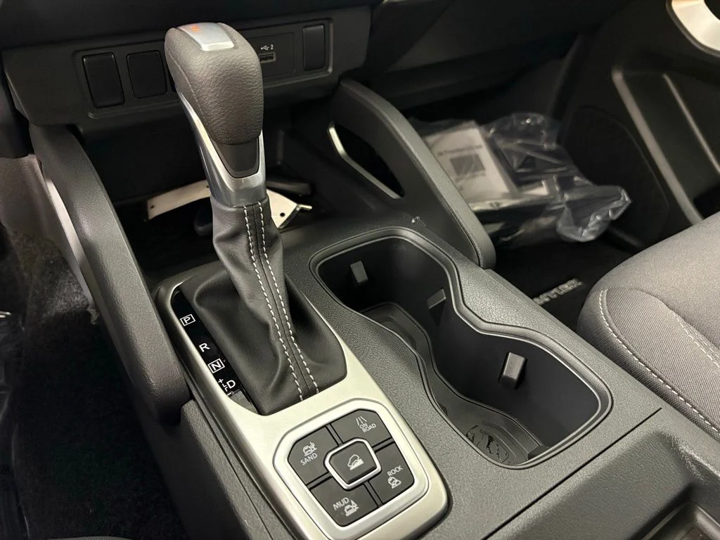 New 2026 Gun Metallic Nissan Crew Cab SV image 34
