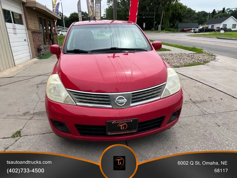 Used 2008 Red Nissan S Hatchback 4D image 3