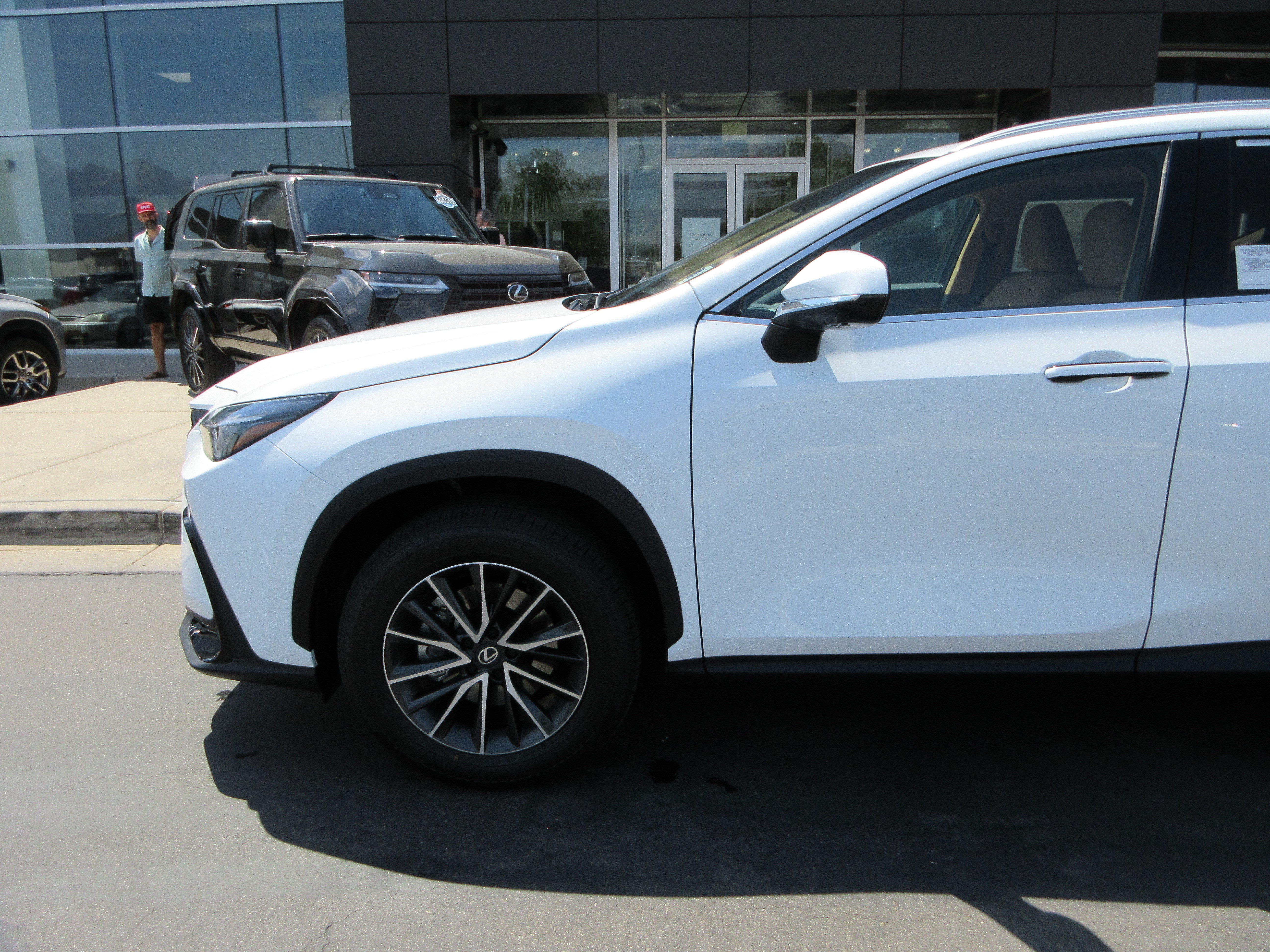 New 2026 Ultra White Lexus PREMIUM image 2