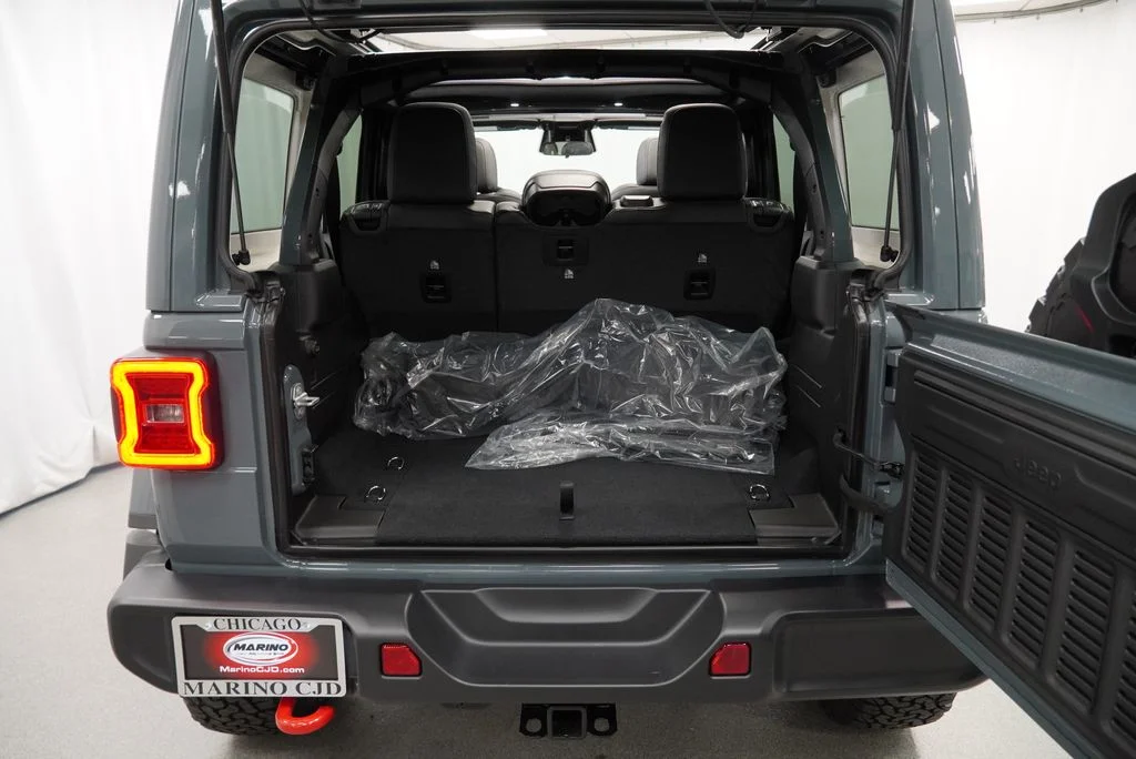 New 2026 Anvil Clear-Coat Exterior Paint Jeep Rubicon image 31