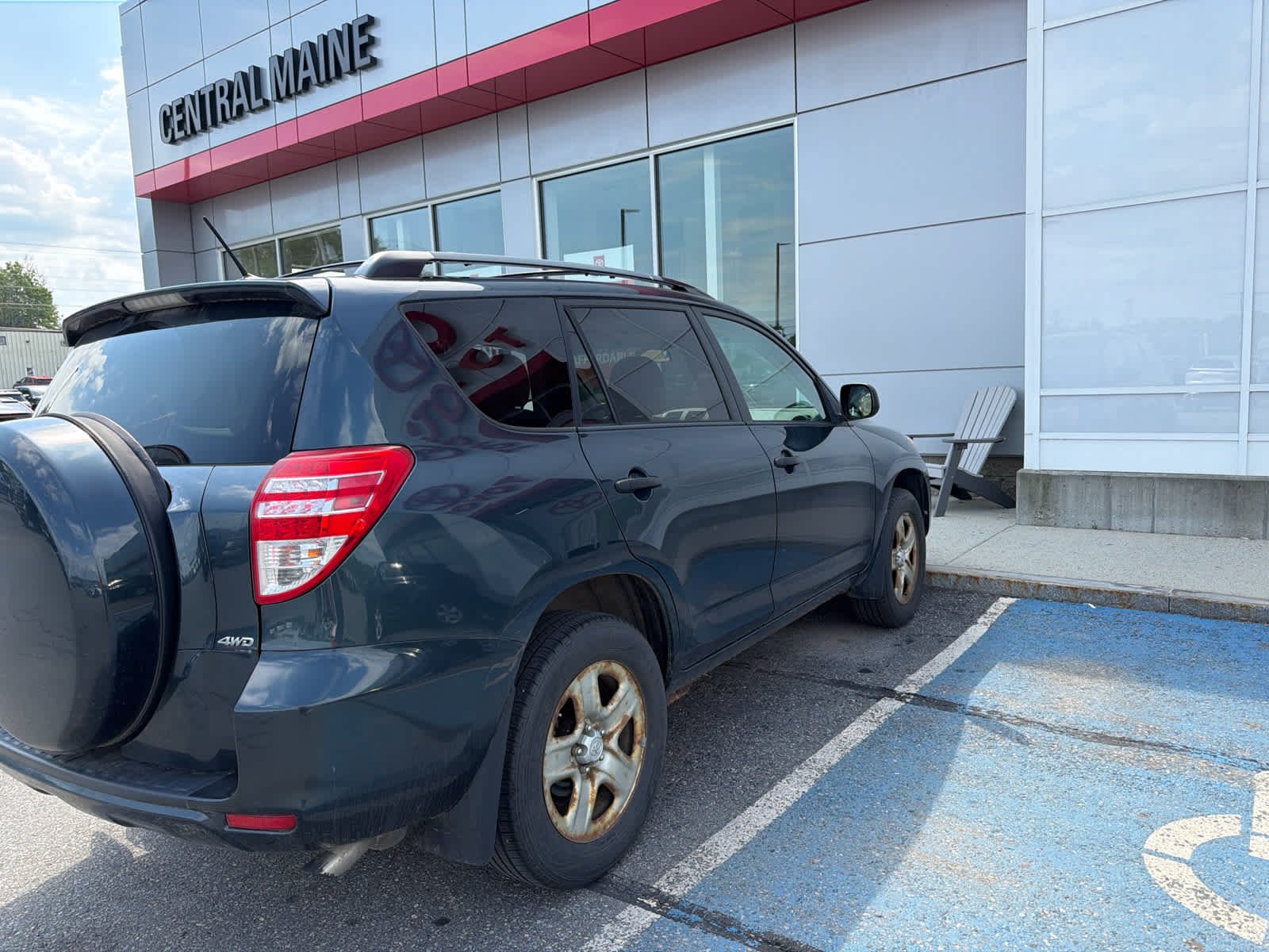 Used 2011 Black Forest Pearl Toyota  image 3
