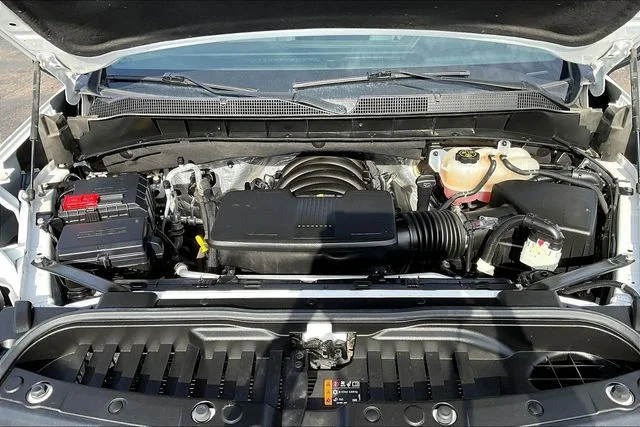 Used 2024 White Chevrolet LT image 29