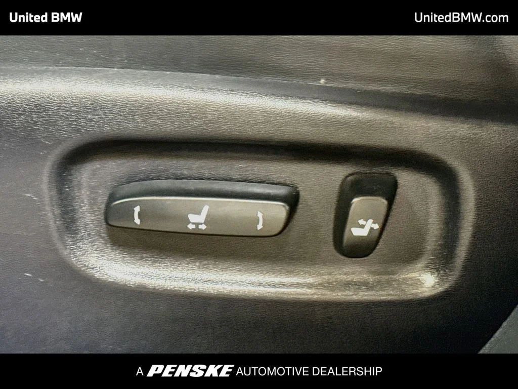 Used 2015 Mica Lexus 450h image 11