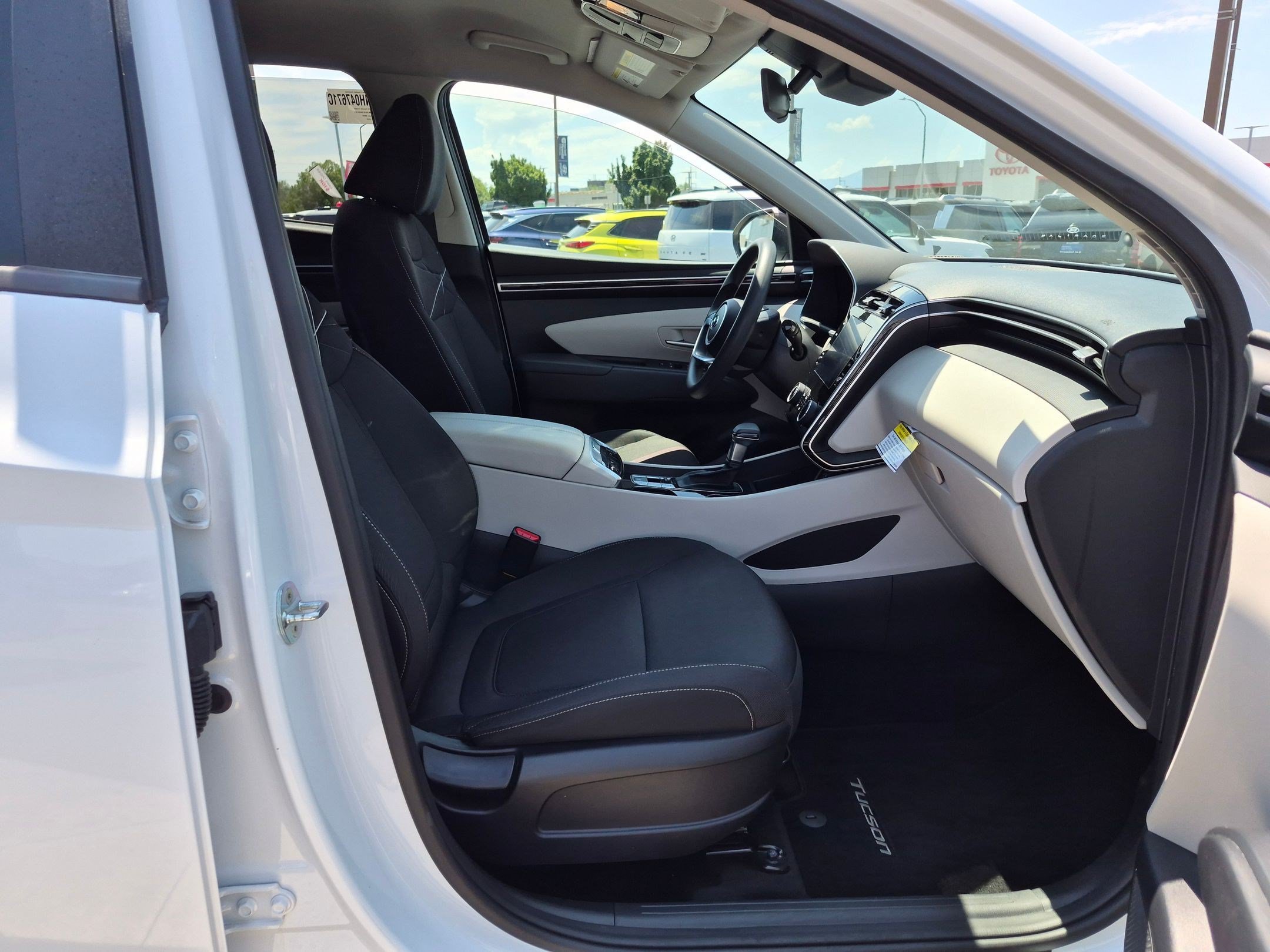 Certified Used 2022 Quartz White Hyundai SEL image 30